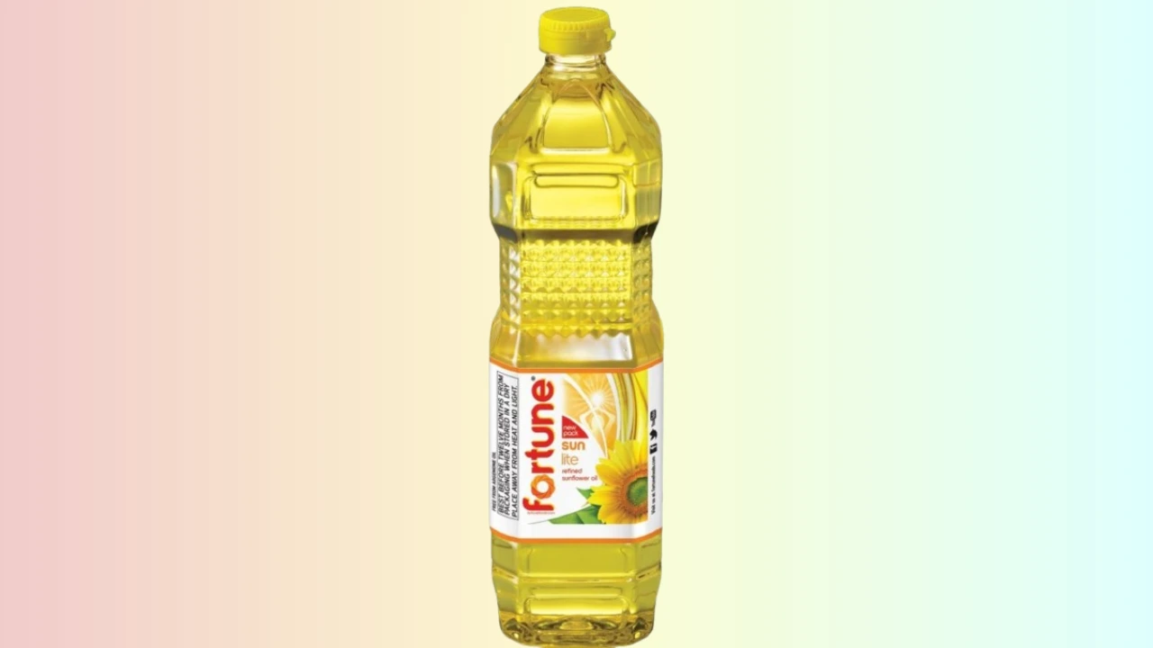 Fortune Sunflower Oil Bottle - 1 ltr - Quality Grocery Kuli